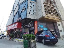 鹿寨县鹿寨镇飞鹿大道1号（负一层至四层）独栋综合商业楼（鹿寨文轩大厦）转让项目