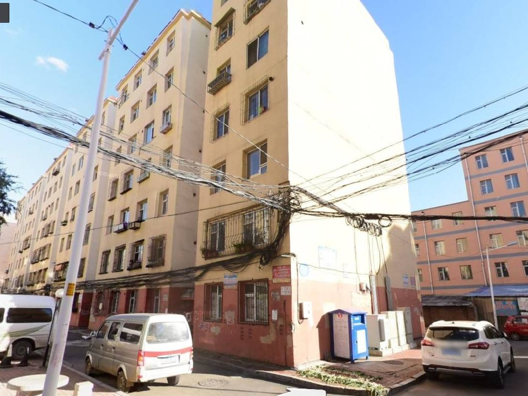 吉林市昌邑区莲花小区一单元7楼住宅
