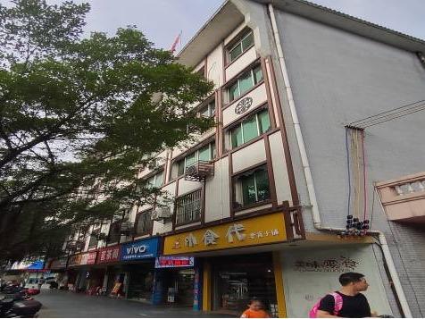 永福县凤翔路60号综合办公楼12间门面整体对外招租（5年）项目