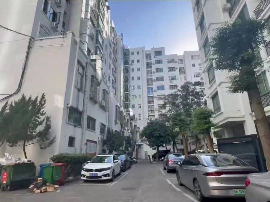 海南省三亚市天涯区金鸡岭路逸海苑商住楼C802号房产转让（东乌珠穆沁旗国有资产服务中心）(二次挂牌)