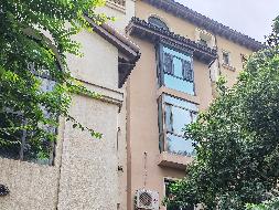 内蒙古银行股份有限公司乌海分行持有的乌海市海勃湾区君正街北四街坊君正花园小区B-54号楼1单元402、502室房产转让项目