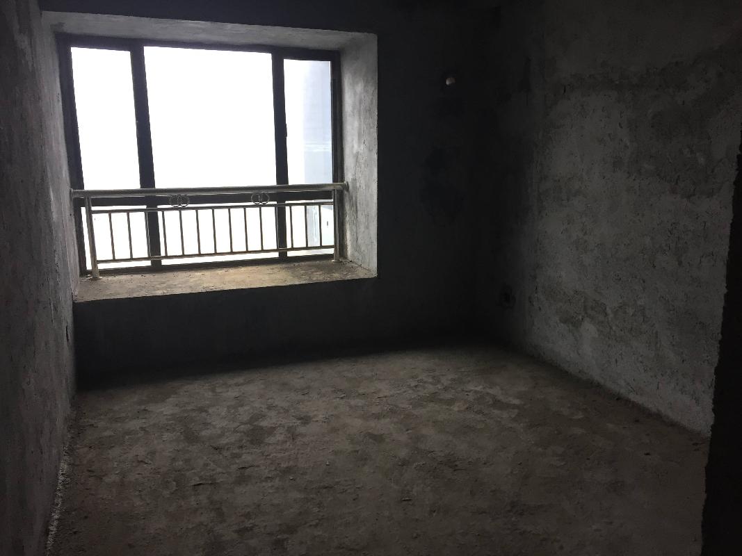 郴州市苏仙区学院路2号佳兴小区4#栋1502住房出租