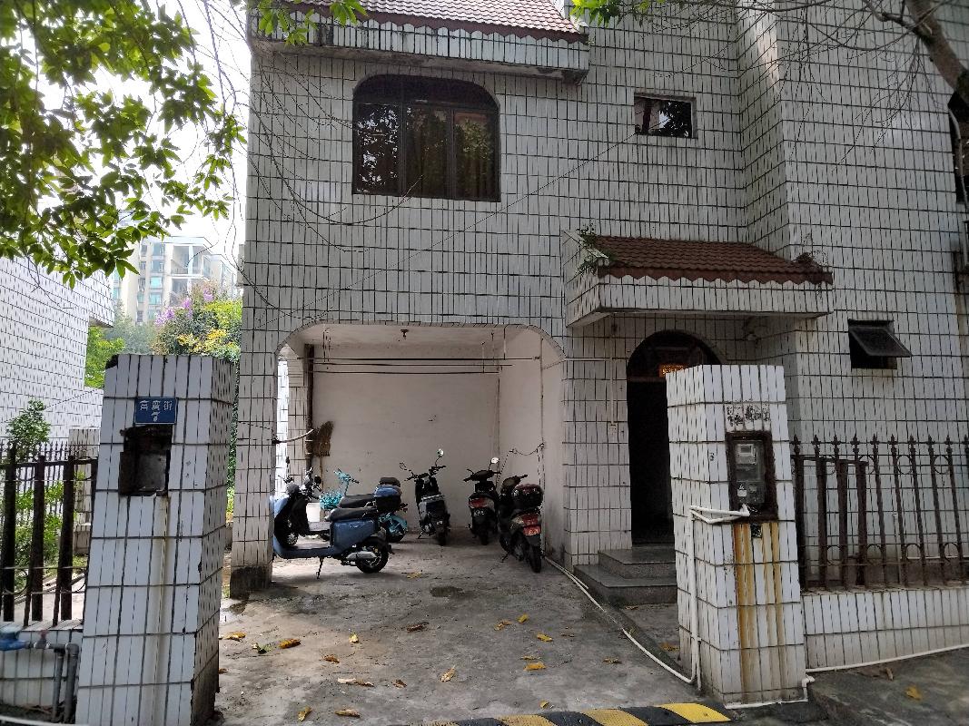 吉林省方圆资产管理有限公司出售广东省中山市富豪山庄别墅项目