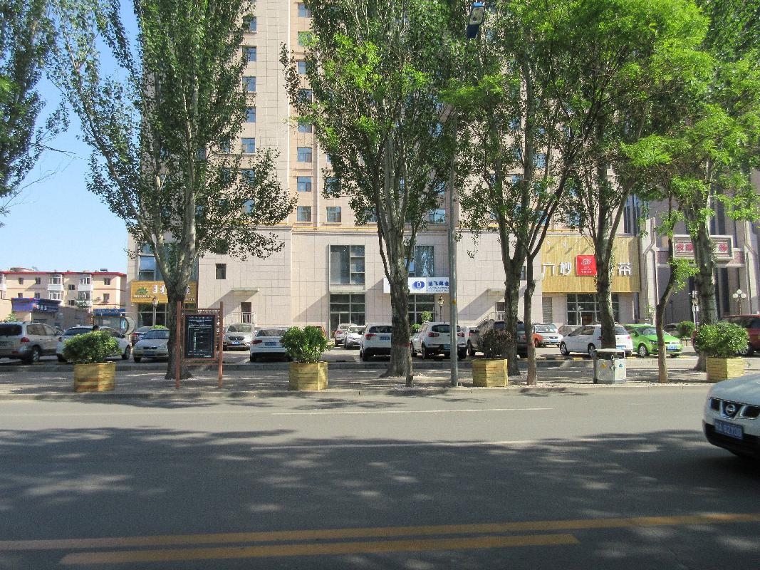 呼和浩特市如意开发区腾飞大道众生大厦等抵贷资产询价信息