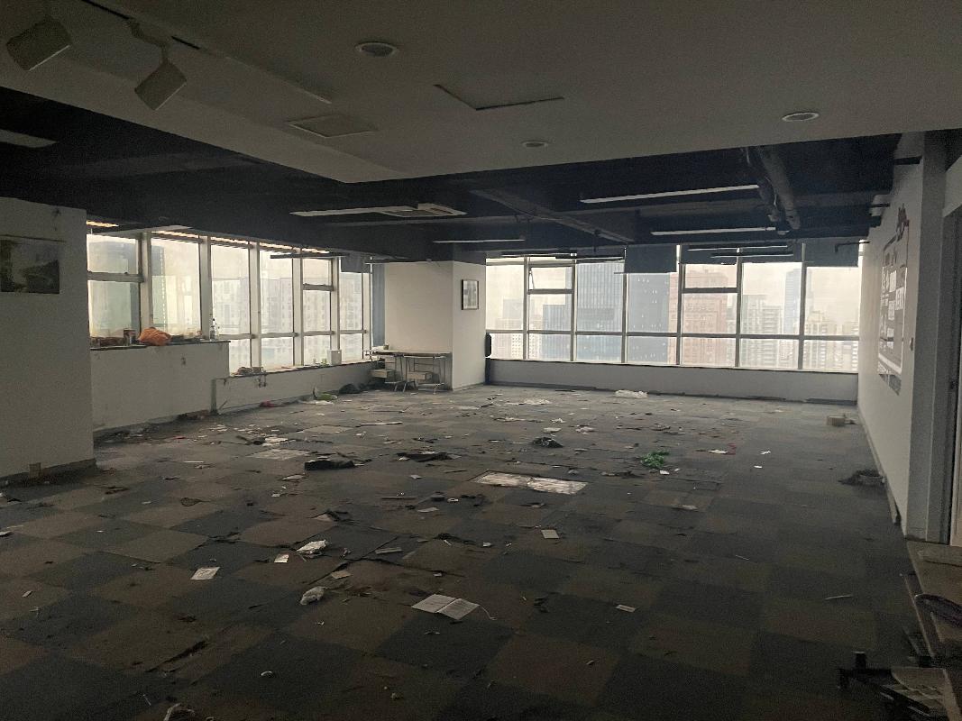 南京市秦淮区正洪街18号东宇大厦27、28楼公开招租