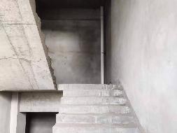 内蒙古自治区达旗树镇德胜大街南、新华路西、万通家和星级酒店7层整体房产、9层整体房产转让项目(二次挂牌)