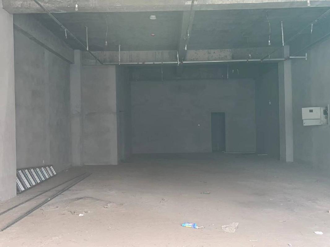鄂尔多斯市达拉特旗树林召镇树林召大街北、建设路东，鑫晟佳苑1#综合楼1单元103室房产转让项目