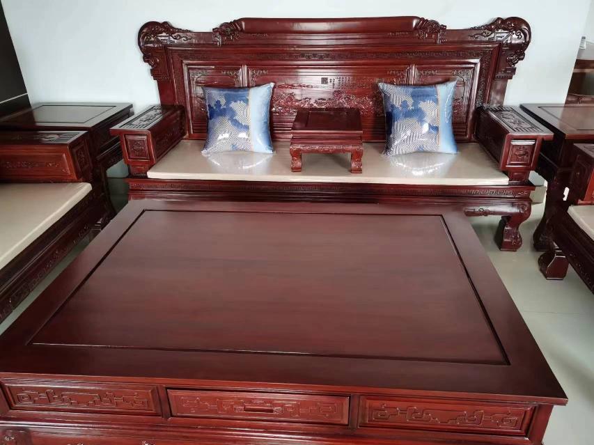 资产处置一套非洲酸枝木家具（全新未使用7件套）转让公告