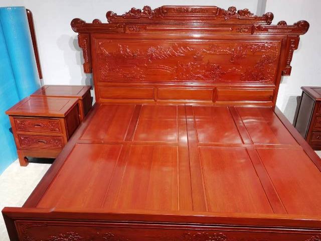 资产处置一套非洲花梨木家具（全新未使用3件套）转让公告