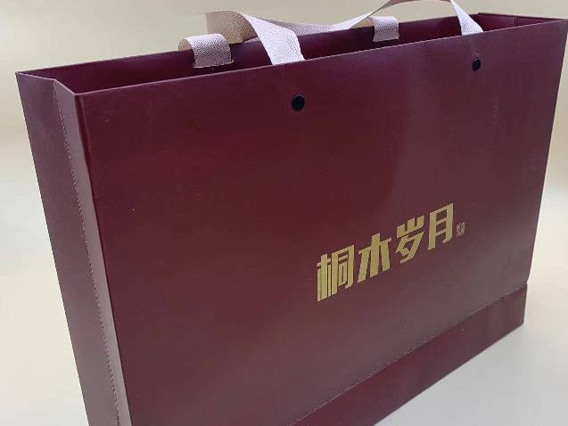 打包清仓：醉美武夷桐木岁月100年老枞红茶一批（10盒）转让公告