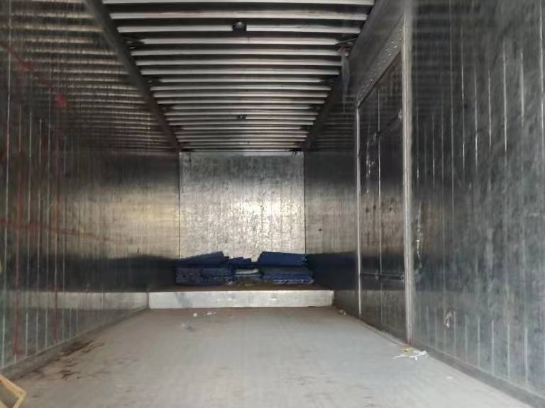 45尺3轴单胎铝合金半挂车3台+140方铝合金集装箱3个整体转让(国资监测编号GR2023SZ1000564)