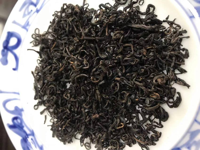 资产处置一批浮梁茶（40盒）转让公告