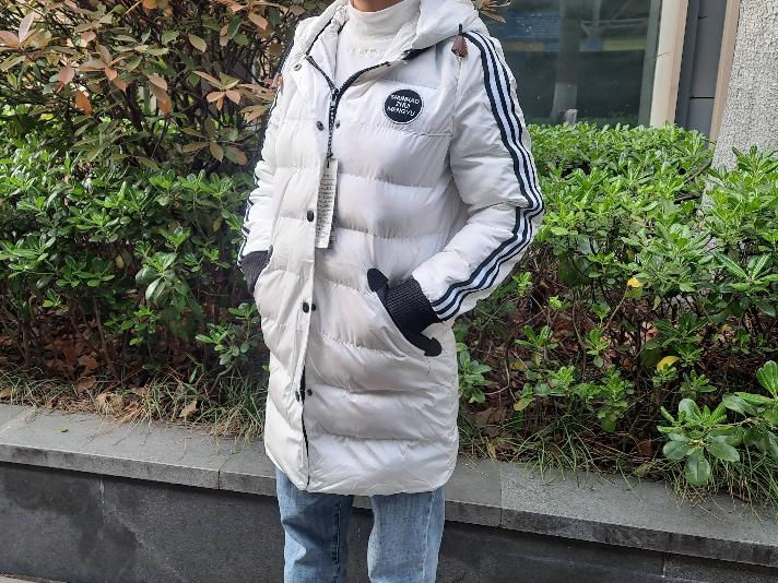 资产处置一批女士棉服5件 款式随机转让公告