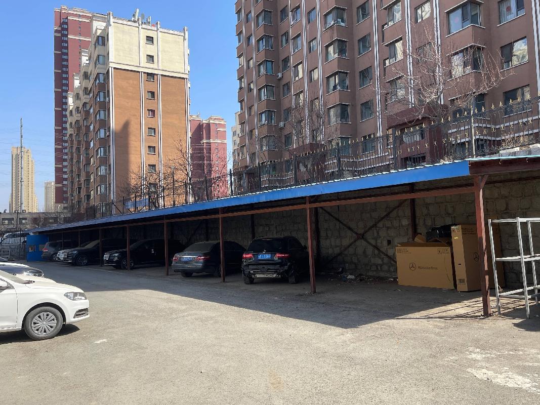 吉林市恒信仓储咨询有限公司位于吉林市船营区和平路3377号A号4S店整体降价出租