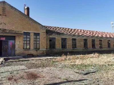 牙克石市博客图镇原铁路中学部分资产对外租赁招租公告