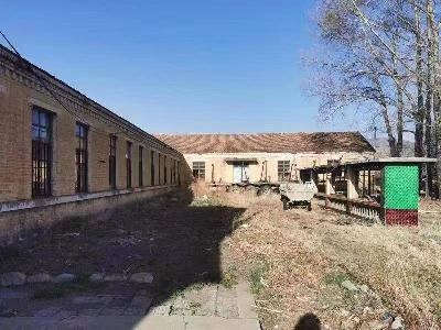 牙克石市博客图镇原铁路中学部分资产对外租赁招租公告