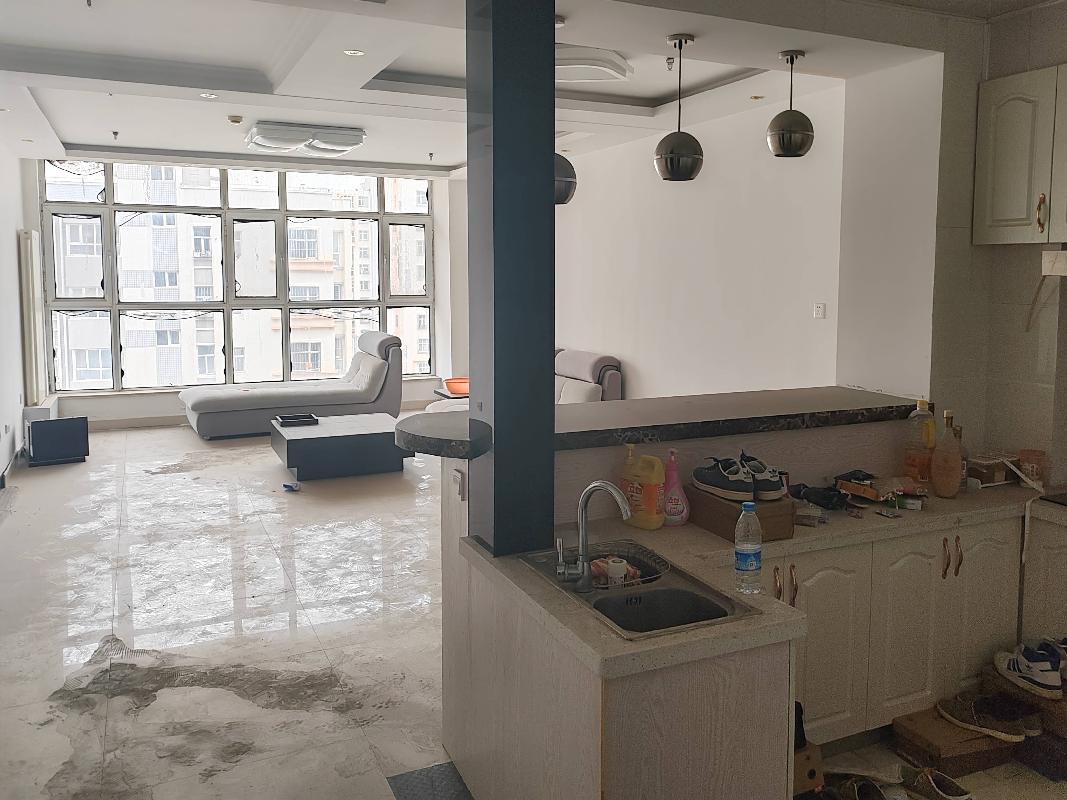 鄂尔多斯银行股份有限公司持有的东胜区铜川街21号元 亨小区7号楼1010房转让公告