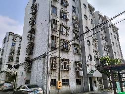 溧阳市溧城镇金厦花园6幢1单元402室房产转让公告(国资监测编号GR2023JS2001696)