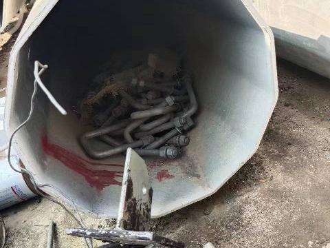 【一套】30米火箭塔信号塔（16孔）转让公告