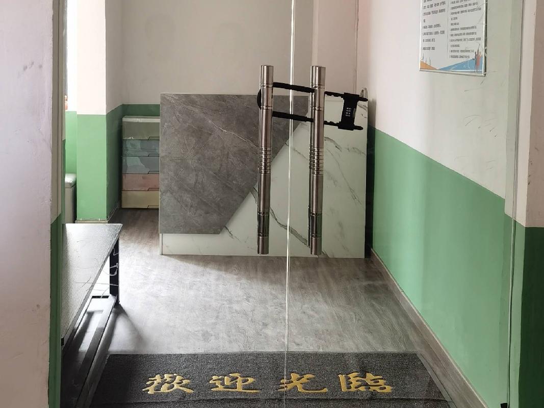 郴州市国庆南路华圣佳苑一处门面出租（第八次）