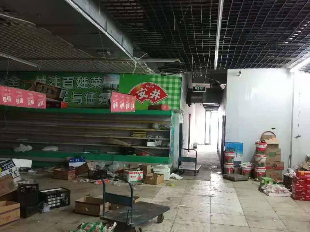 内蒙古自治区土右旗萨拉齐镇车站街道北西区现代城12#楼120号商场房产转让项目询价