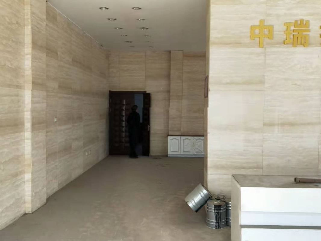 丰镇市农村信用联社股份有限公司持有的丰镇市新城区迎宾大街福泰苑小区1号楼东商铺（有房权证）、福泰苑小区东车库二层五间房（无产权）房产项目询价