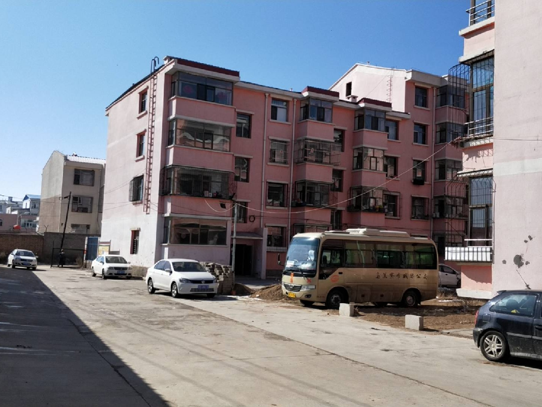 丰镇市农村信用联社股份有限公司持有的丰镇市新城区龙祥小区2号楼2单元401房产项目询价