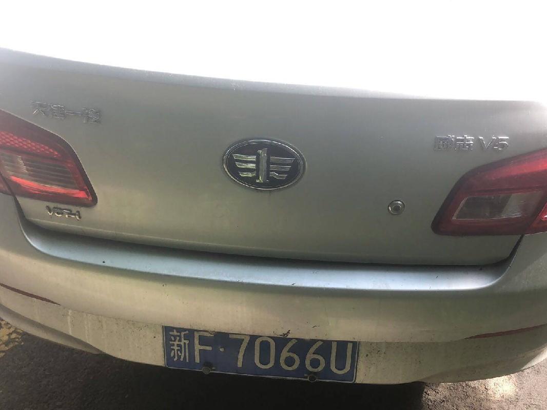 一辆威志牌CA7150BUE4小型轿车（新F7066U）对外转让(二次挂牌)