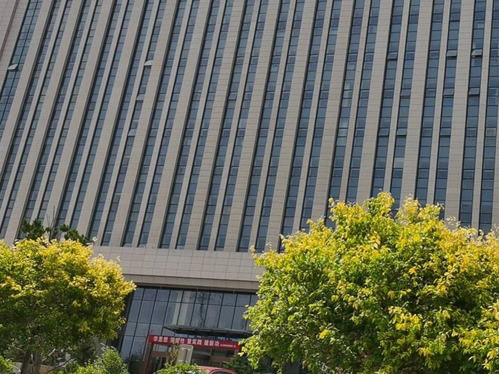 乌兰察布市中央商务广场6号地块部分房屋公开转让（乌兰察布市集宁区国有资产监督管理委员会）(国资监测编号GR2023NM1000631)