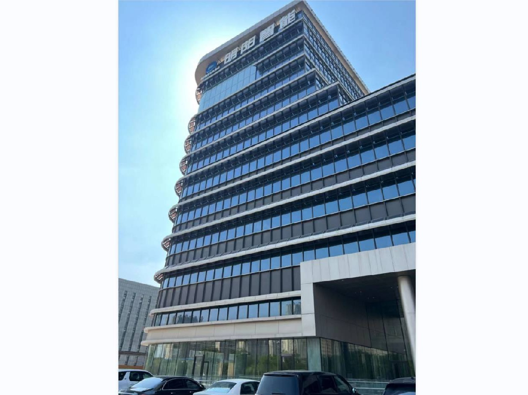 包头市九原区赛汗街道建华南路2号蒙商商务大厦B座8层房产出租项目