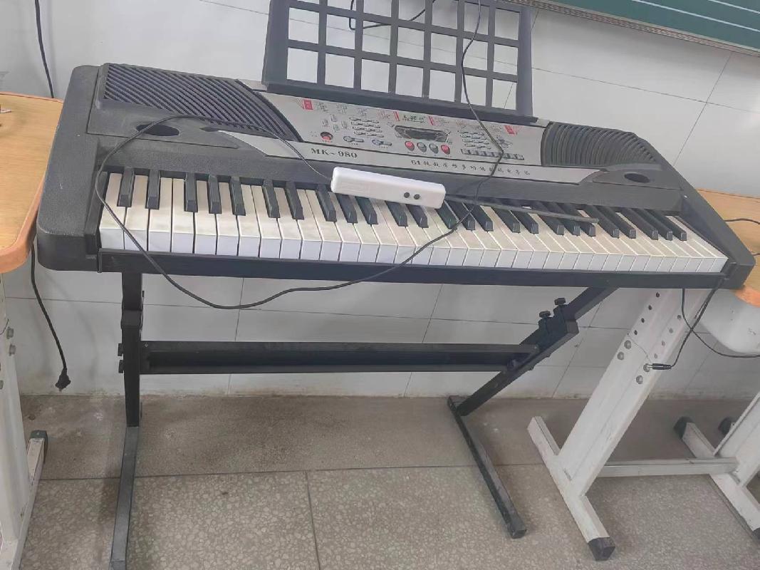 临夏县榆林乡榆林中心小学报废资产转让公告