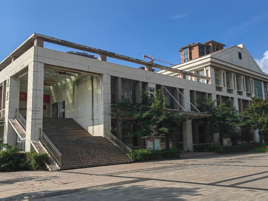 连云港高级中学食堂二楼餐厅招租（二标段）