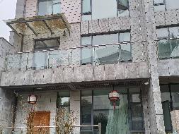 贵阳市花溪区甲秀路396号贵志藏珑小区共12套不动产整体转让项目交易公告