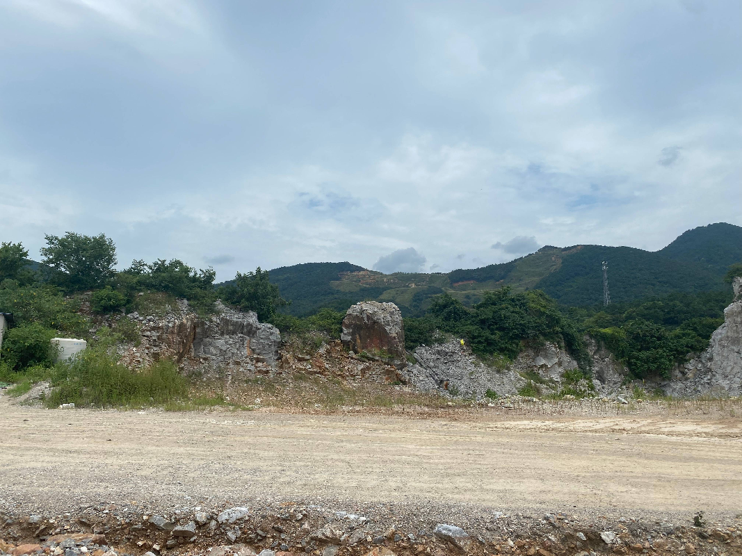 繁昌区荻港镇原洞山石厂区域矿山地质环境治理工程产生的剩余建筑用石料(国资监测编号GR2023AH2000743)