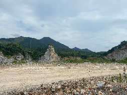 繁昌区荻港镇原洞山石厂区域矿山地质环境治理工程产生的剩余建筑用石料(国资监测编号GR2023AH2000743)