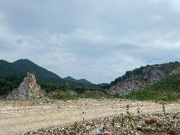 繁昌区荻港镇原洞山石厂区域矿山地质环境治理工程产生的剩余建筑用石料(国资监测编号GR2023AH2000743)