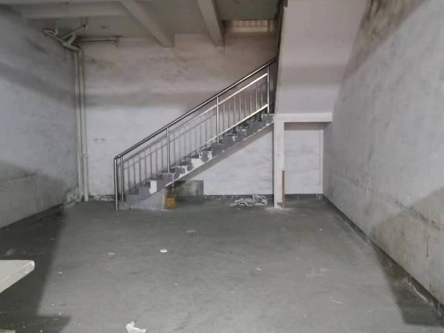 灯具城物流园17栋第4间物流用房招租公告