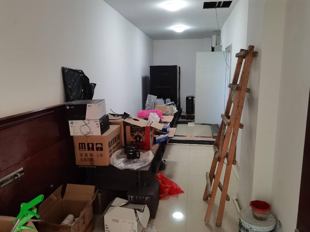 内蒙古再担保股份有限公司持有的赛罕区鄂尔多斯东街金融住宅小区2号楼14层1402-11（库房）房屋公开出租