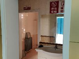 内蒙古再担保股份有限公司持有的呼和浩特市新城区新城南街75号综合楼5层房屋公开出租