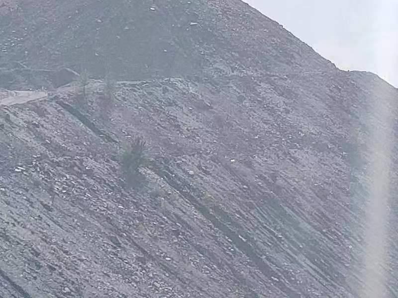 大青山矿区九号洞区域治理过程中产生的废弃煤矸石公开处置