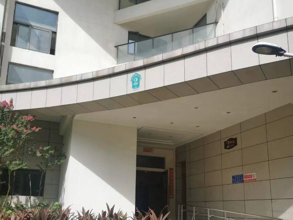 海南省海口市龙华区海棠路3号恒大海口湾二期1-3#裙楼及商业7层2#766房产转让（包头市公路工程公司）(国资监测编号GR2023NM1002480)