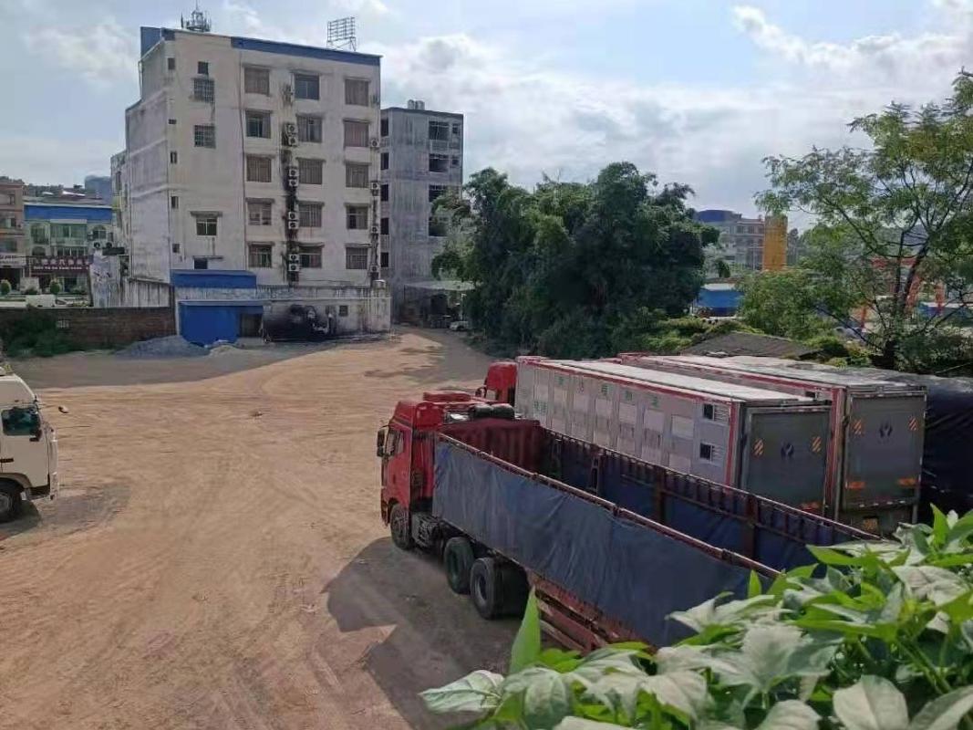 贺州市平桂管理区望高镇刘屋排村段东侧（207国道）城镇住宅用地、望高至富川叉路口东侧其他商服用地（共2宗土地使用权）整体转让项目交易公告(国资监测编号GR2023GX2000363)