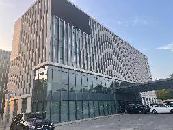 蒙商银行股份有限公司持有的北京极光顺风投资有限公司等3户债权资产转让项目
