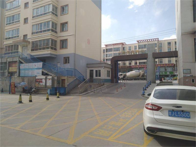定西市安定区民主路（宏安住宅小区）1幢车库转让公告 （第十六次）