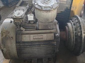 SGB1400/132V刮板输送机（含箱体、电机、减速机、耦合器）处置(四次挂牌)