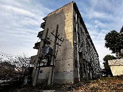 岳阳市岳阳楼区三五一七路岳阳楼小学东北侧三五一七工厂职工宿舍303(三次挂牌)(国资监测编号GR2023HN1001570-3)