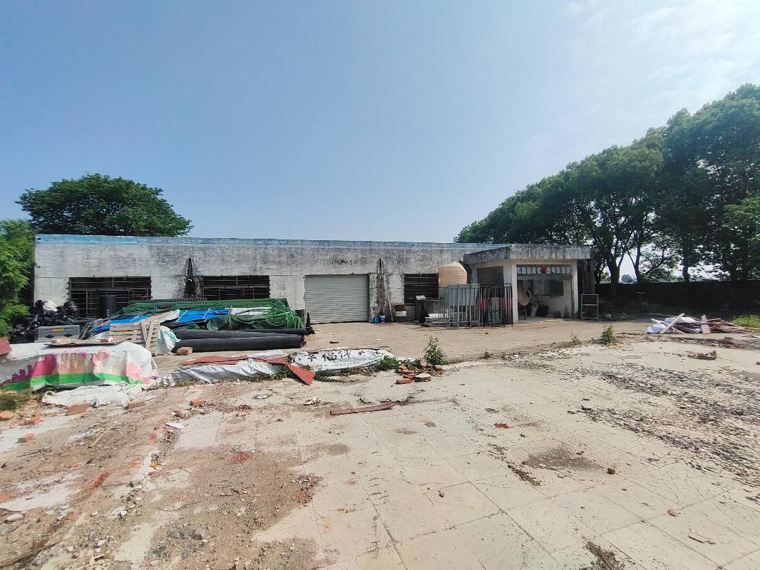 南京市高淳区阳江镇丹湖西陡门8号内建筑物和土地使用权转让公告