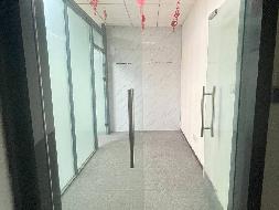 重庆市南岸区南坪新街58号7宗住宅及南岸区江南大道7号4栋14宗写字楼转让项目