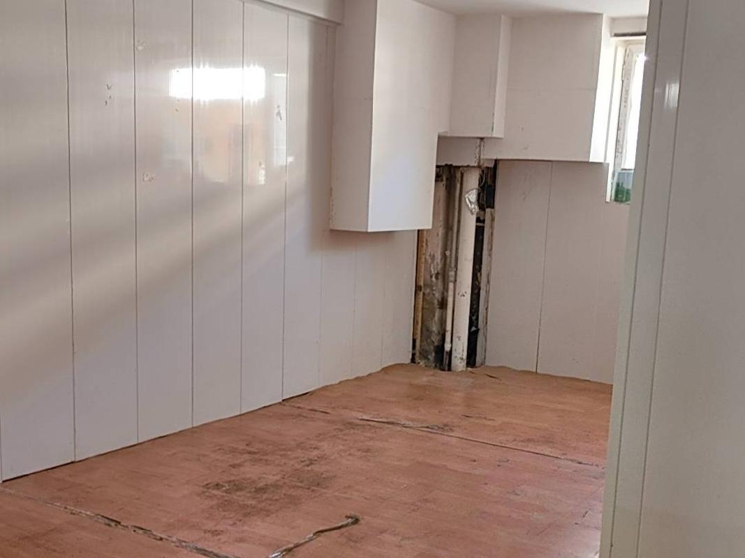 呼和浩特市新城区东风路祥泰小区1号楼1-2层8、9号商业用房转让项目