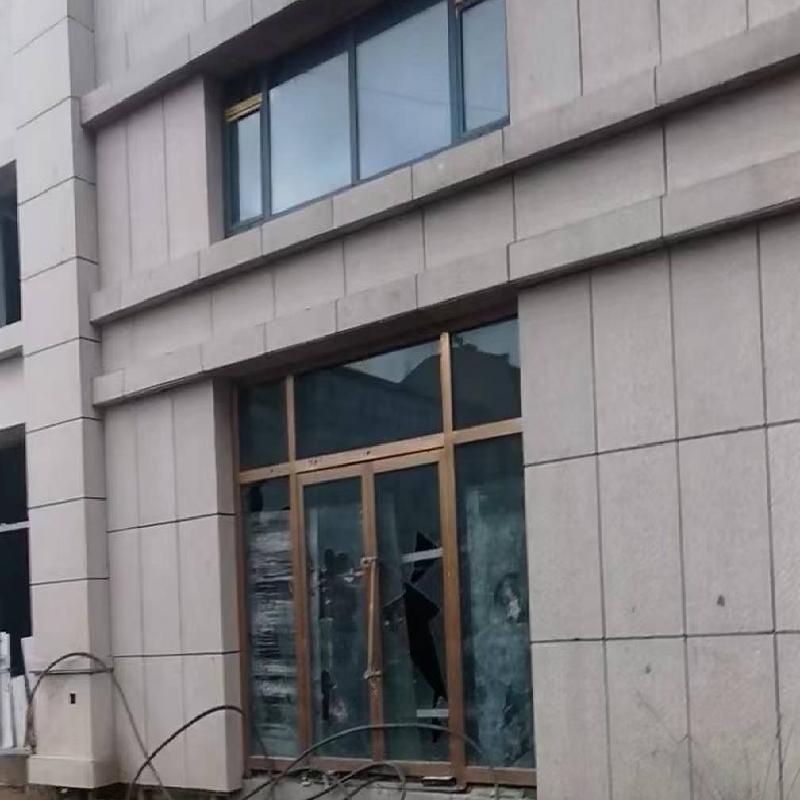 乌兰察布市集宁区前进路北侧、幸福路西侧冠榕名门8#商业1019号转让项目询价